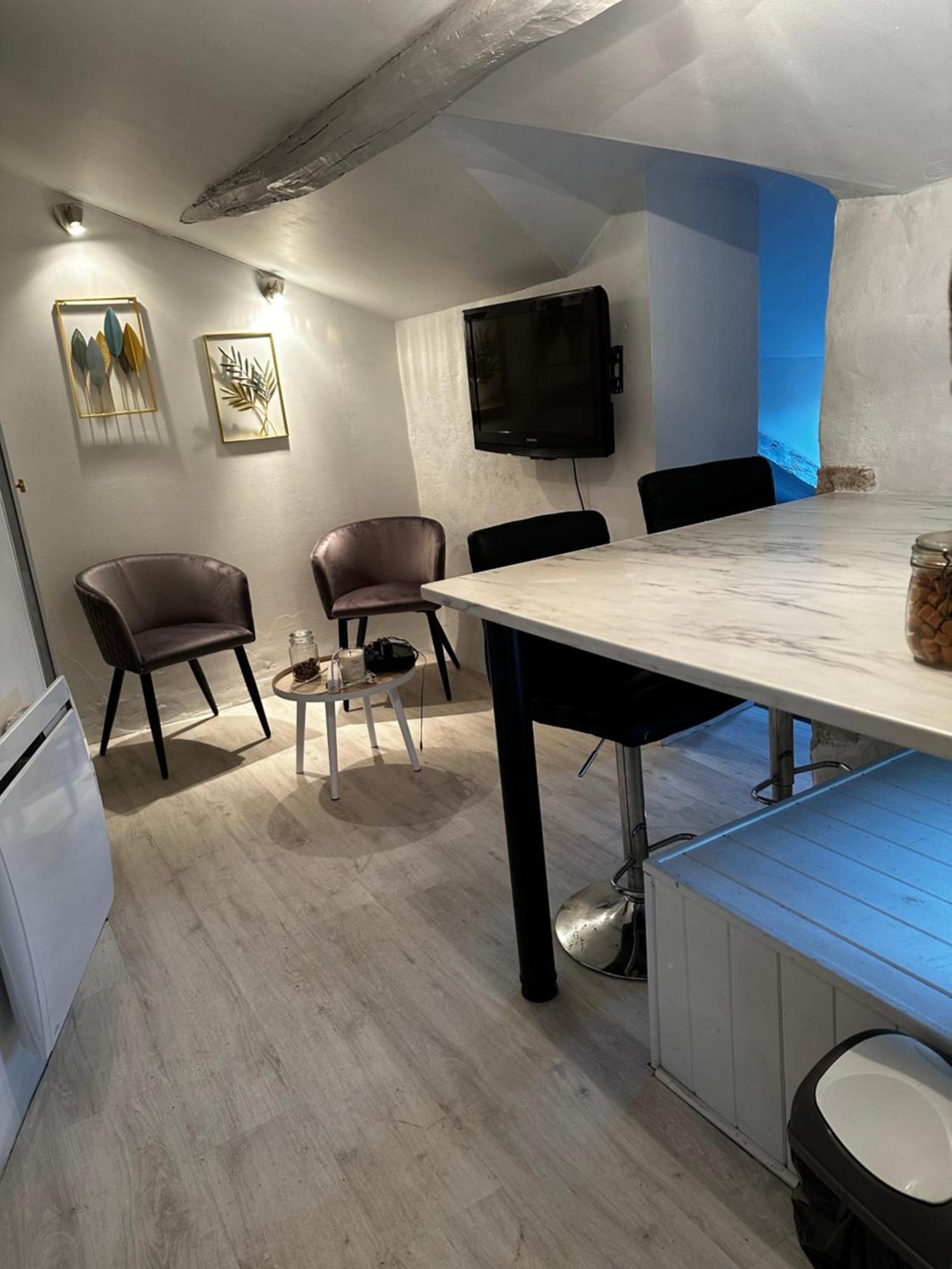 Le Repere Studio Poitiers Exterior photo